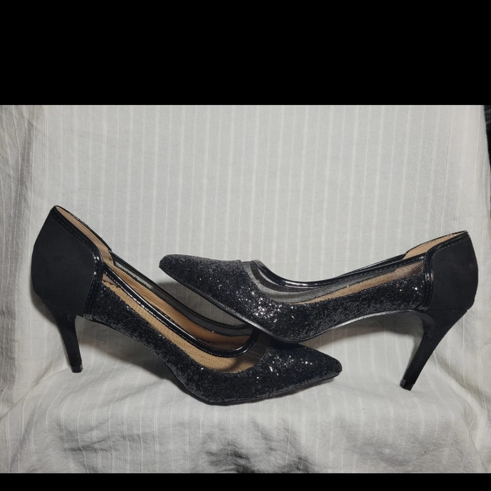 Journee Collection Womens' Black Toe Glitter Mesh Heels Pumps Size 8